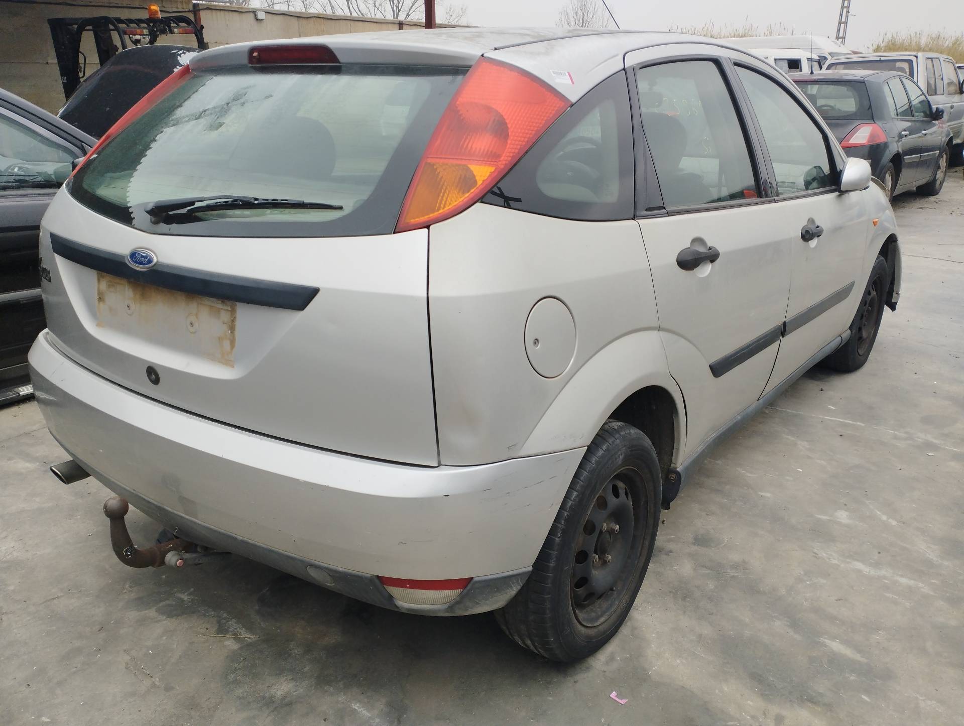 FORD FOCUS BERLINA (CAK) 1998