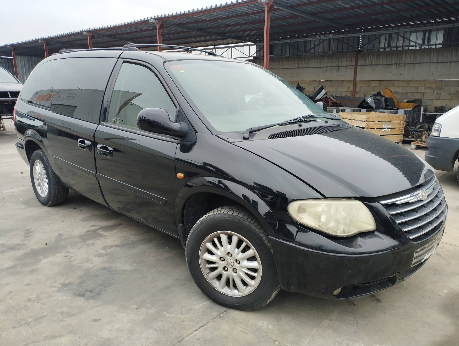 CHRYSLER VOYAGER (RG) 2001