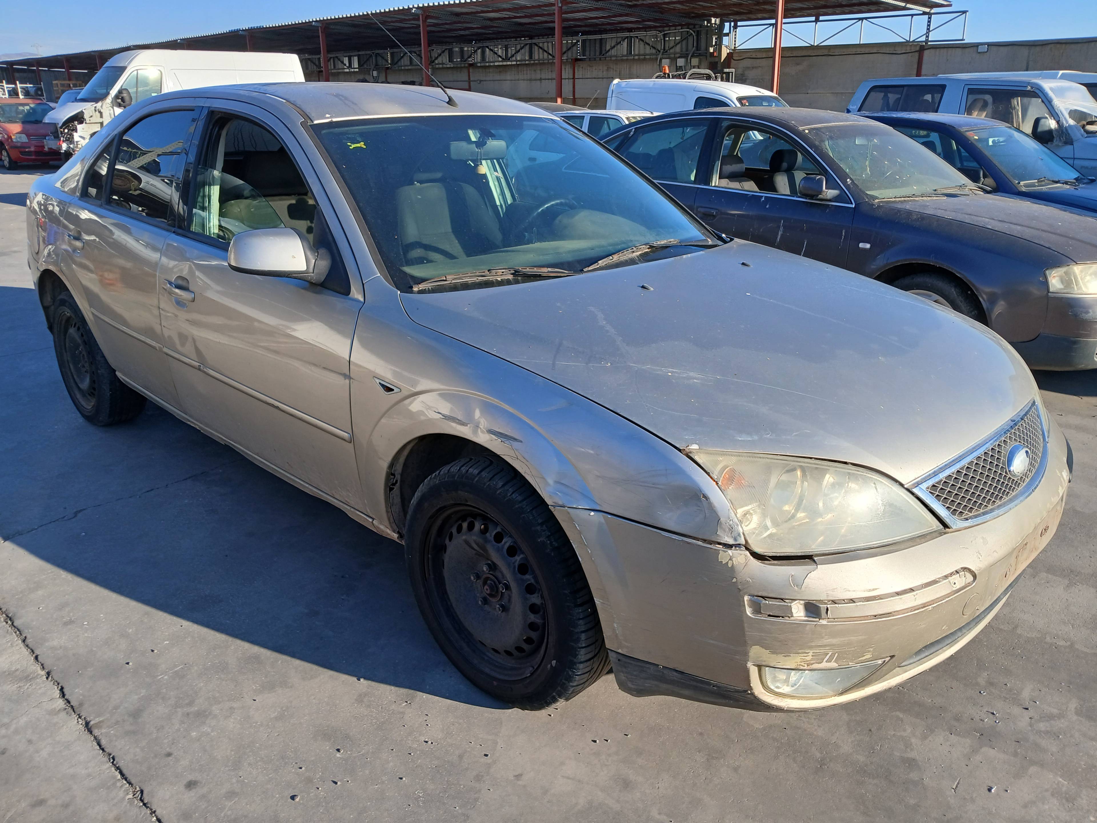 FORD MONDEO BERLINA (GE) 2000