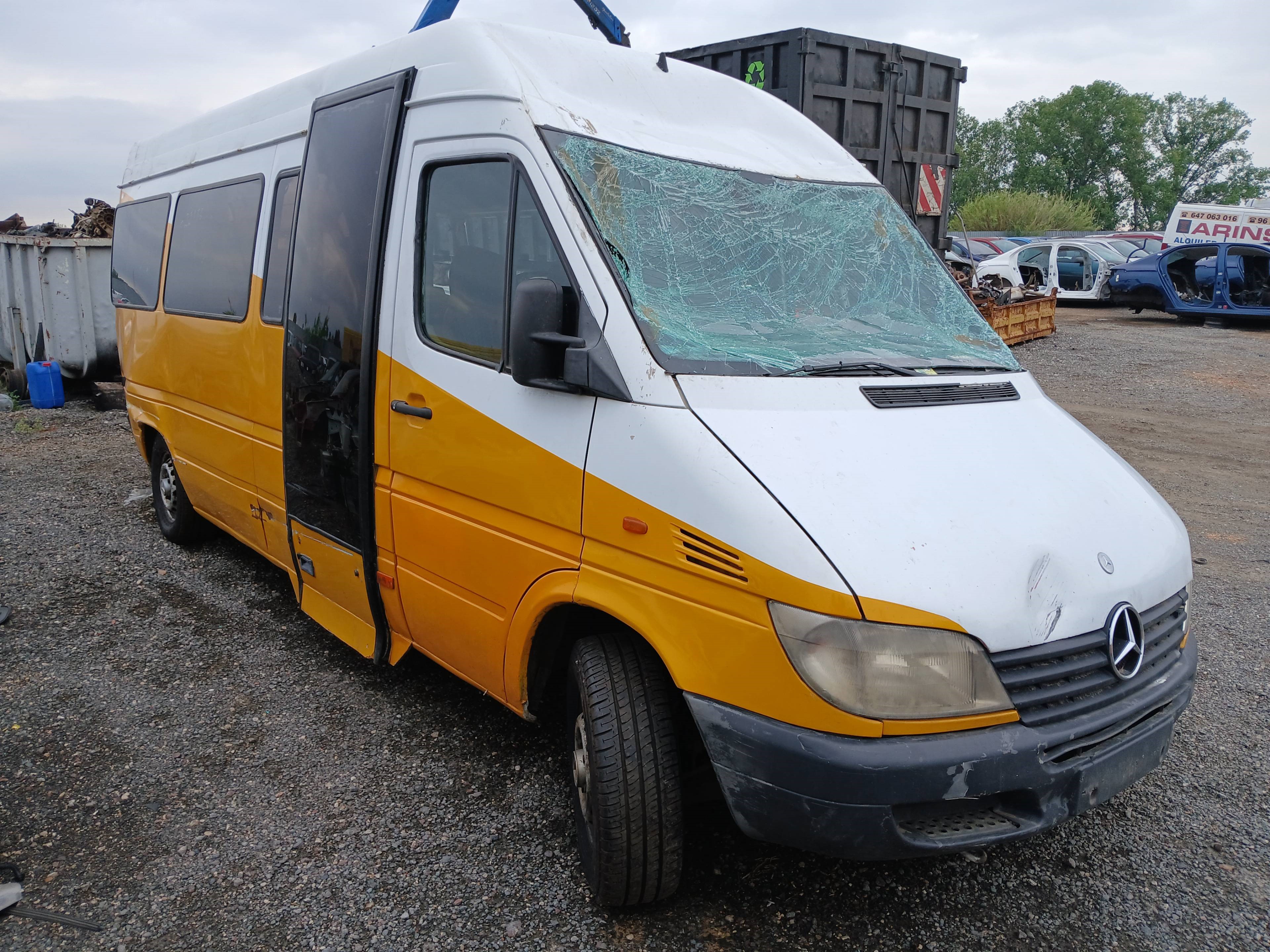 MERCEDES SPRINTER 02.00 -> COMBI, TECHO ELEVADO 1999