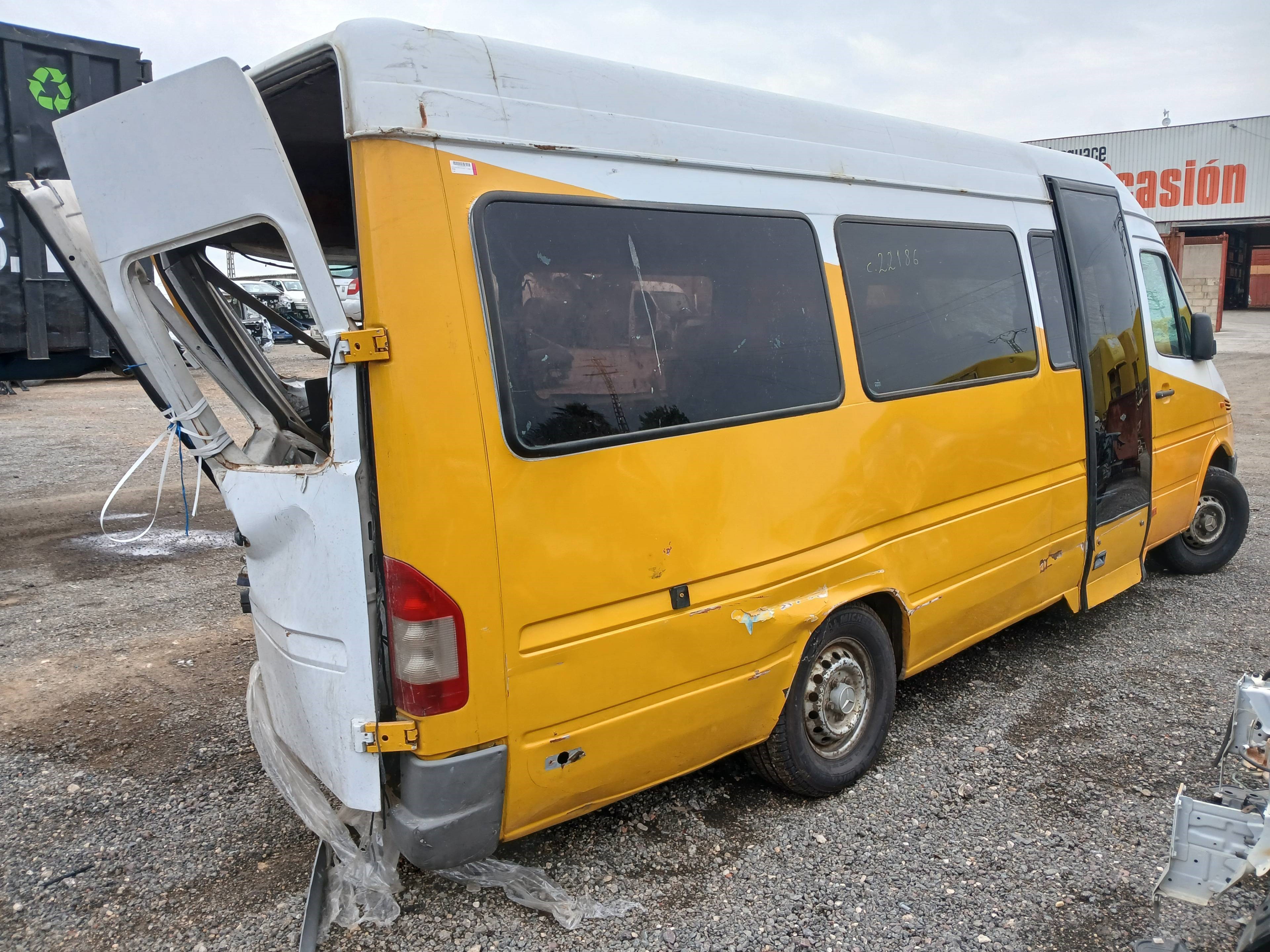 MERCEDES SPRINTER 02.00 -> COMBI, TECHO ELEVADO 1999