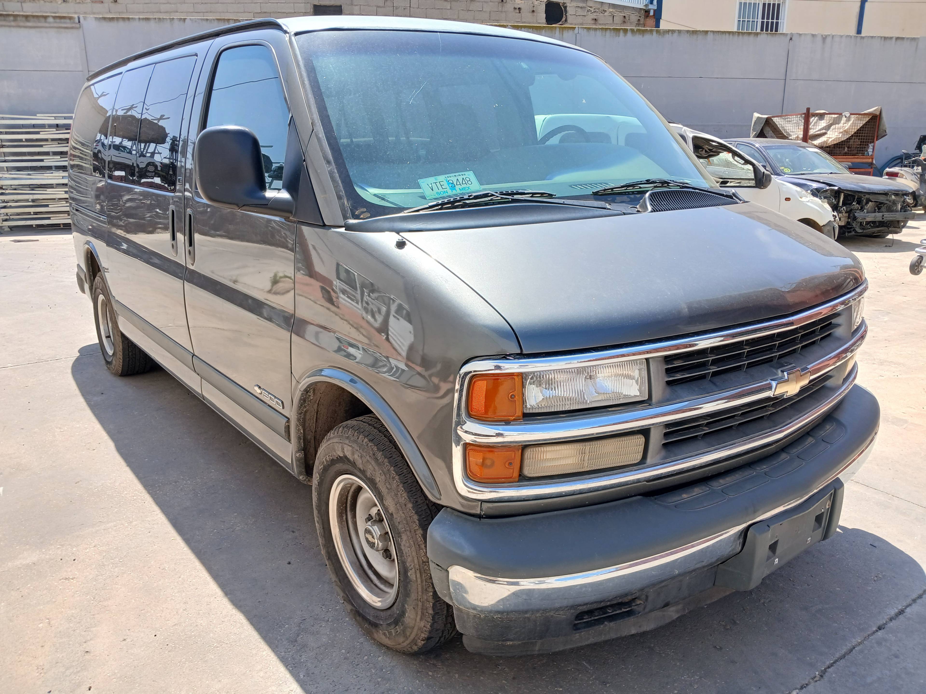 CHEVROLET EXPRESS VAN 0