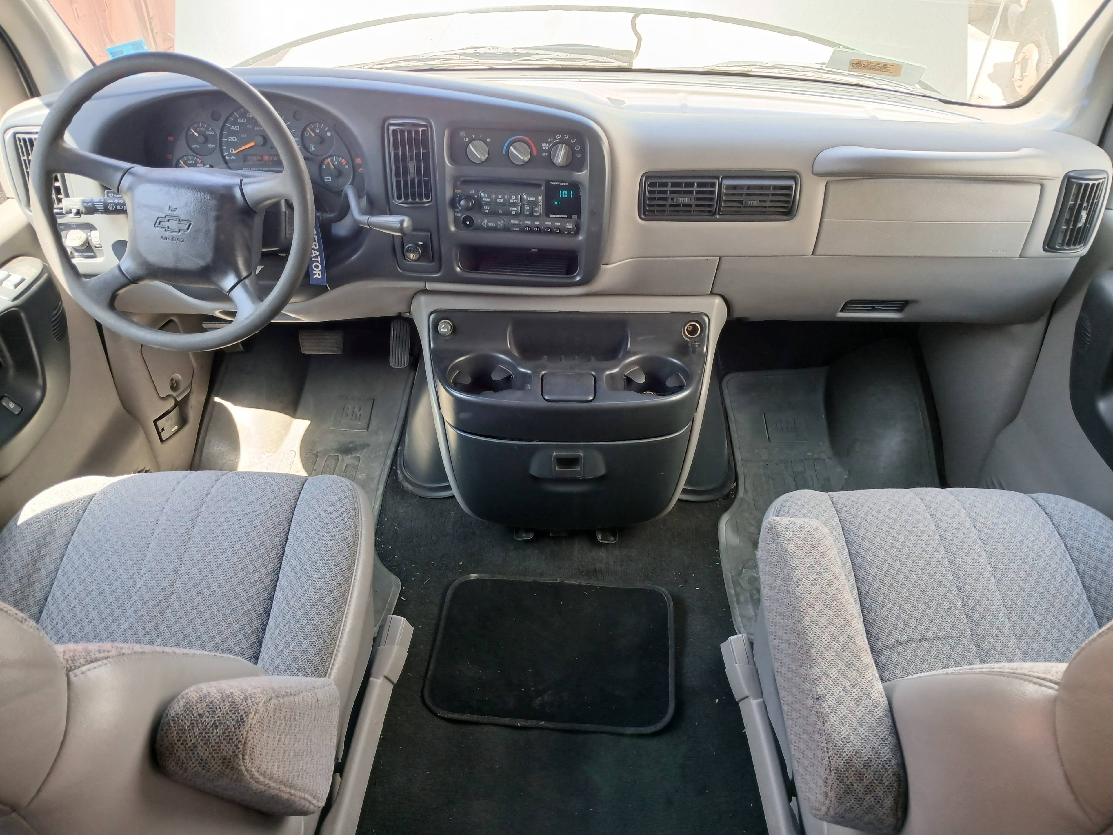 CHEVROLET EXPRESS VAN 0