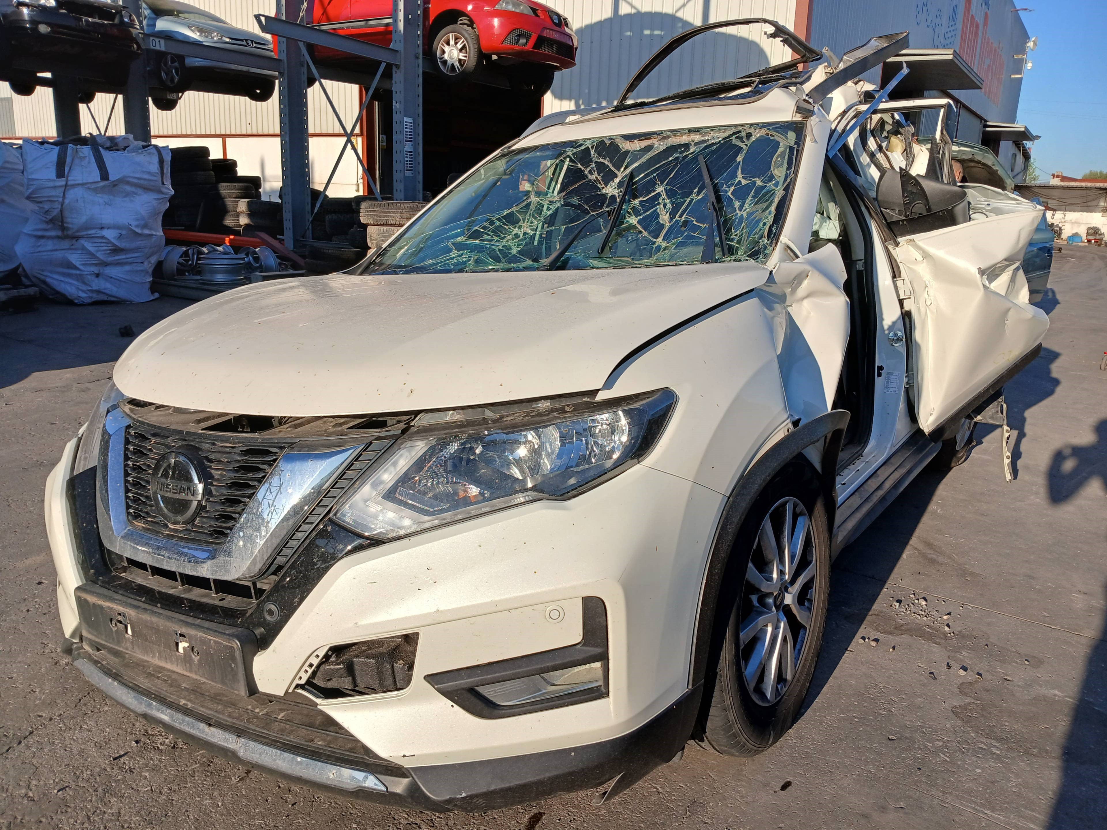 NISSAN X-TRAIL (T32) 2014