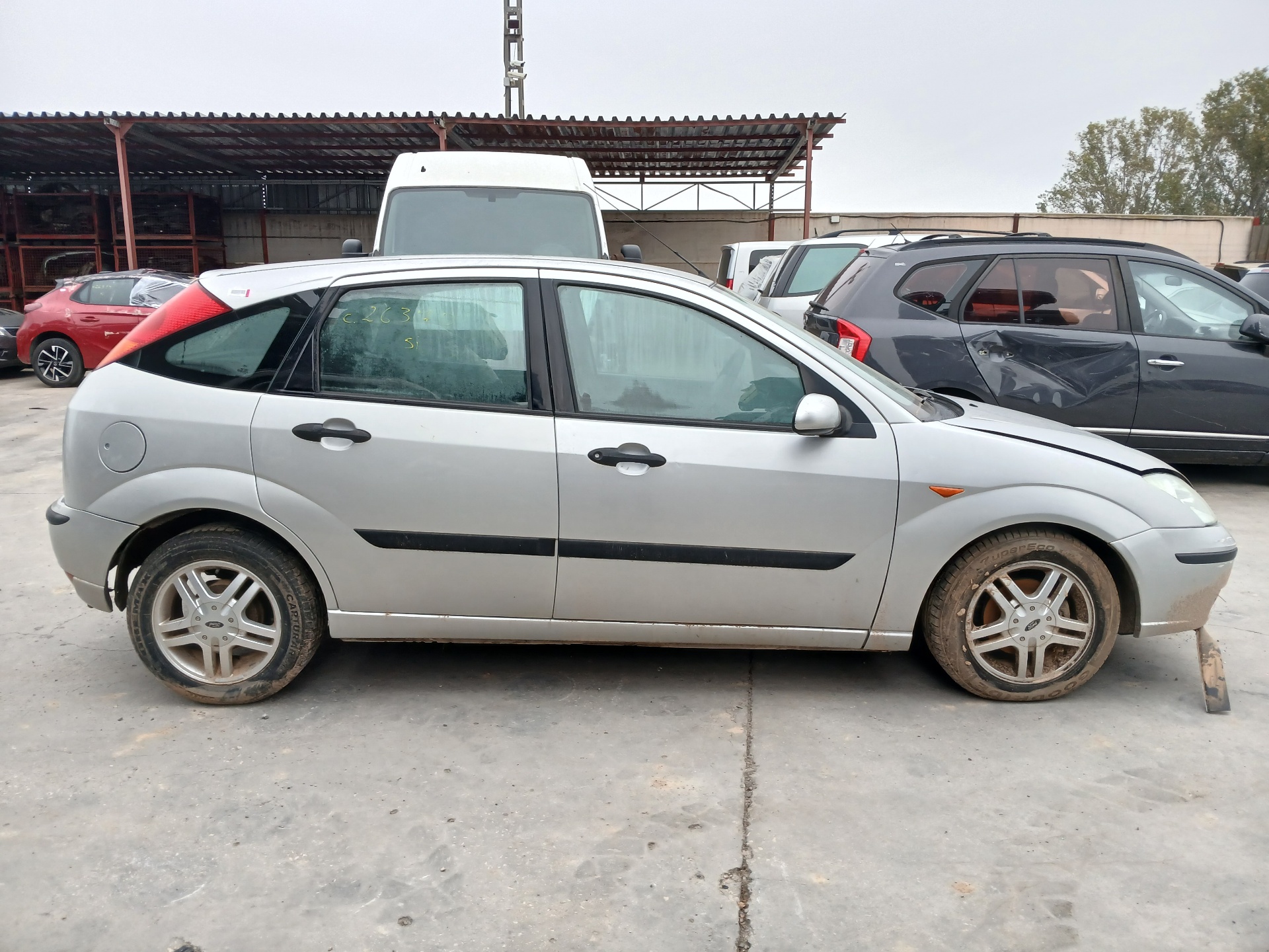 FORD FOCUS BERLINA (CAK) 1998